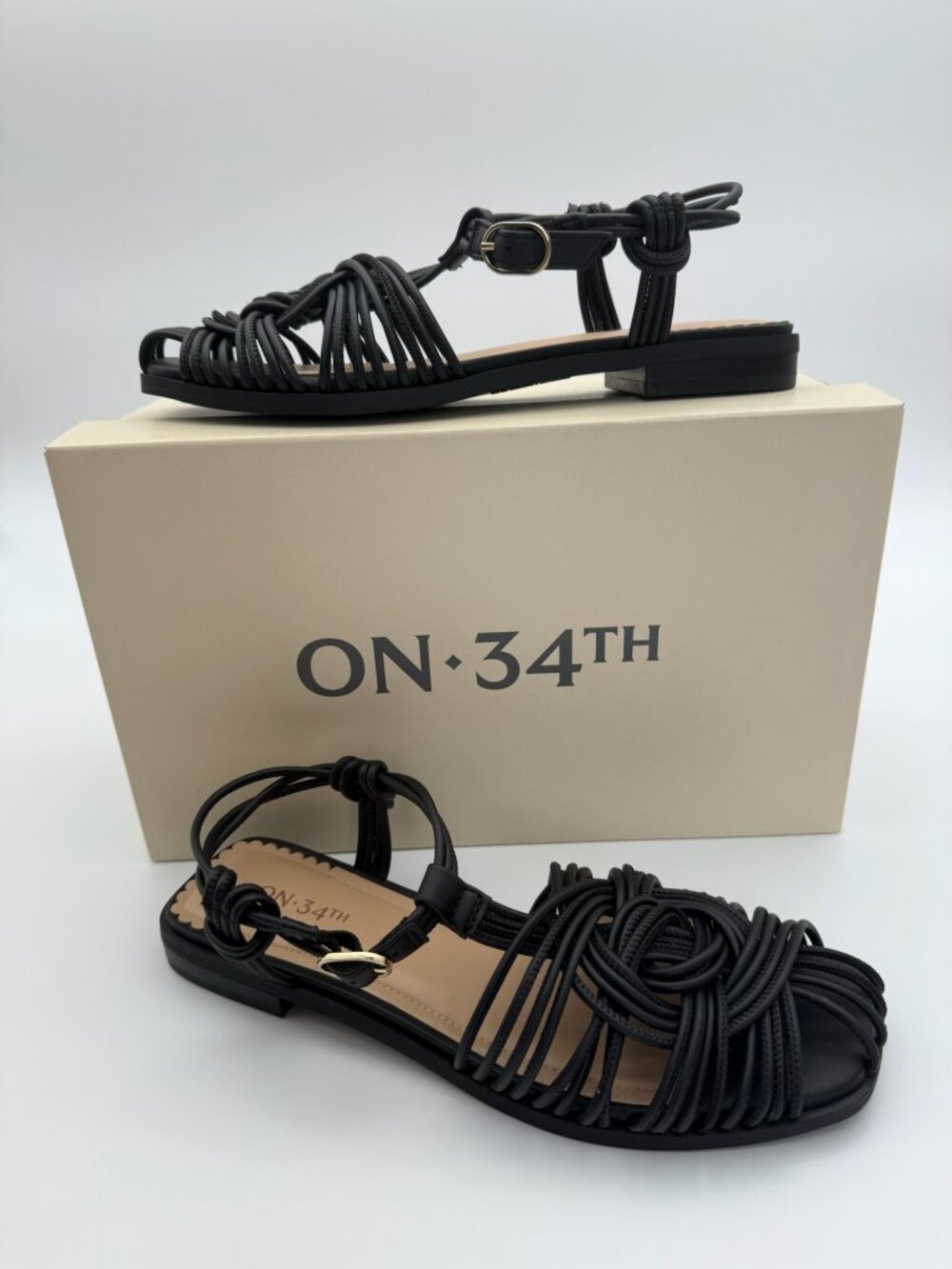 On 34th Tylee Strappy Flat Sandals Black Size 8.5